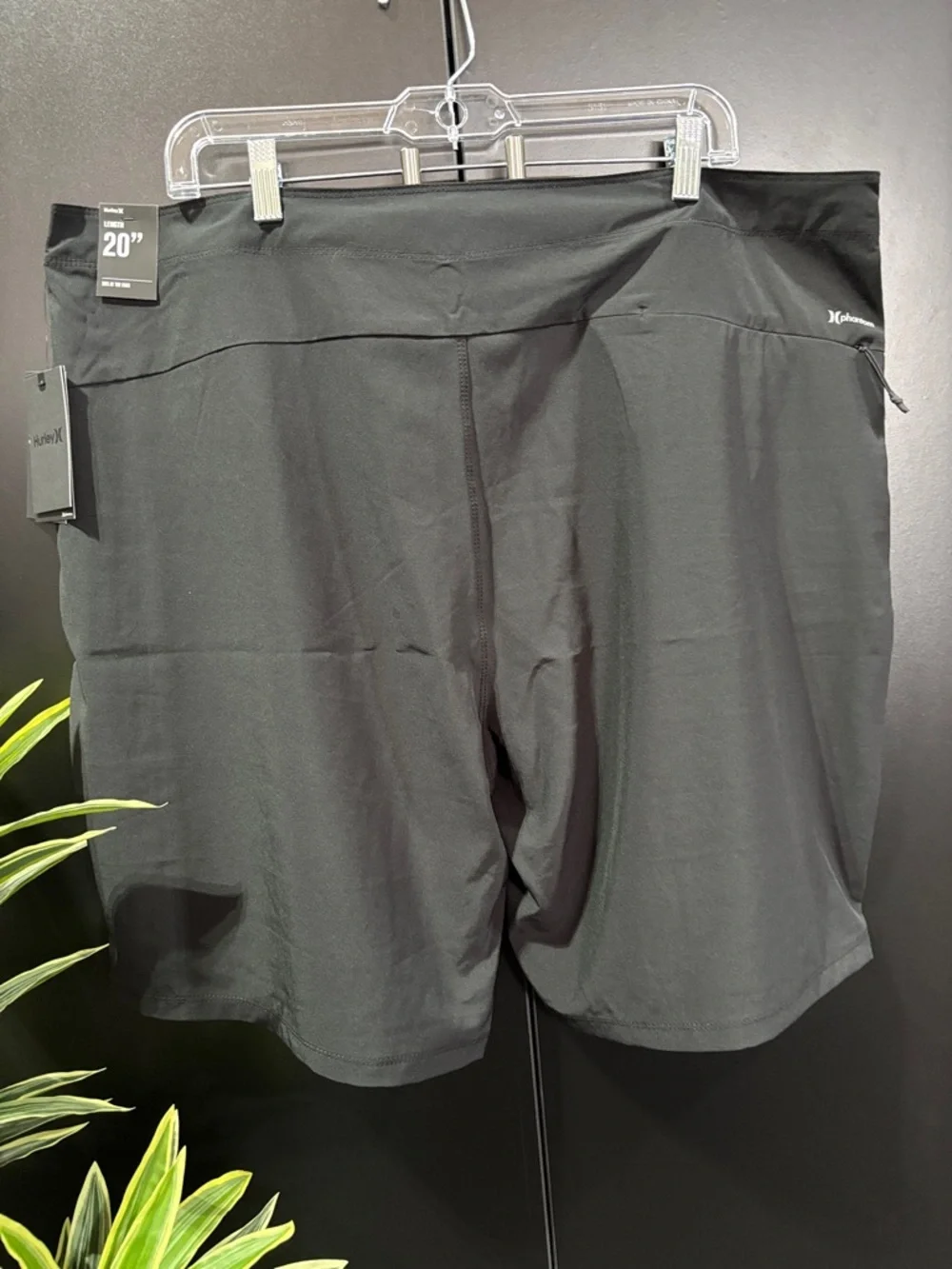 Hurley Phantom 20” board shorts,stretch comfort,back zip pocket, swim.summer
